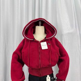 Áo khoác dáng lửng logo thêu Miu nón rộng chạy viền có túi trong chất nỉ bông dày mịn freesize dưới 65kg