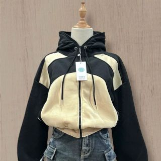 Áo khoác form lửng, dây kéo cao, nón to, phối 2 màu chất nỉ bông dày mịn freesize dưới 60kg
