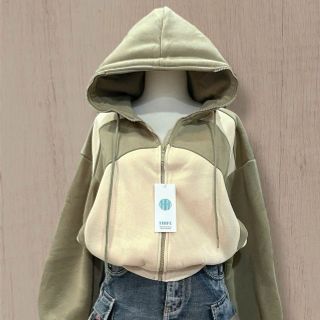 Áo khoác form lửng, dây kéo cao, nón to, phối 2 màu chất nỉ bông dày mịn freesize dưới 60kg