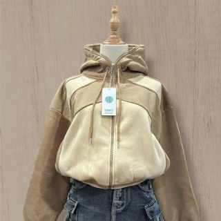 Áo khoác form lửng, dây kéo cao, nón to, phối 2 màu chất nỉ bông dày mịn freesize dưới 60kg