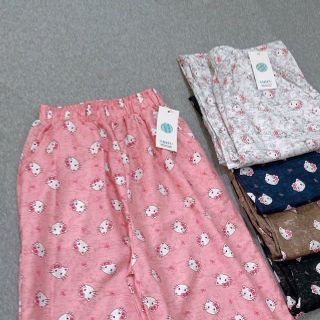 Quần Dài Ống Rộng Họa Tiết Mèo Hello Kitty Dễ Thương, Chất Vải Lụa Mềm Mịn Thoáng Thoải Mái Freesize dưới 63kg