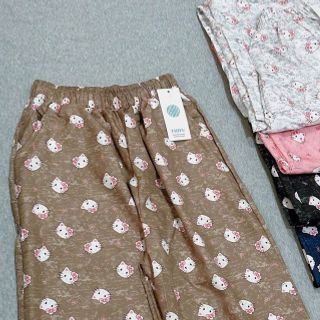 Quần Dài Ống Rộng Họa Tiết Mèo Hello Kitty Dễ Thương, Chất Vải Lụa Mềm Mịn Thoáng Thoải Mái Freesize dưới 63kg