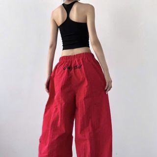 Quần Ống Rộng Trơn Thêu Chữ Phía Sau Chất Dù Nhăn Mịn Mát Freesize Dưới 63kg