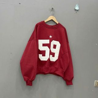 Áo SWEATER thêu nổi số 32 và 59 chất nỉ bông form rộng Freesize 70kg Áo SWEATER thêu nổi số 32 và 59 chất nỉ bông form rộng Freesize 70kg