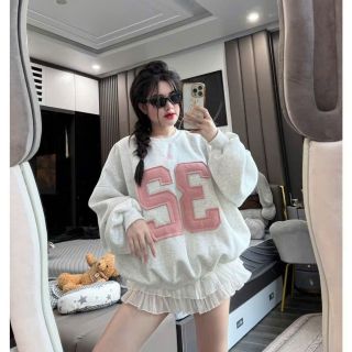 Áo SWEATER thêu nổi số 32 và 59 chất nỉ bông form rộng Freesize 70kg Áo SWEATER thêu nổi số 32 và 59 chất nỉ bông form rộng Freesize 70kg