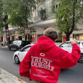 Áo khoác nỉ nam nón to TRUST YOURSEL