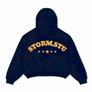 ÁO KHOÁC FORM RỘNG CÂNH DƠI IN CHỮ NỔI STORMSTU CÁ TÍNH PHONG CÁNH. ÁO KHOÁC FORM RỘNG CÂNH DƠI IN CHỮ NỔI STORMSTU CÁ TÍNH PHONG CÁNH.