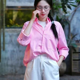 Set 3 Món Áo Sơ Mi Sọc Lụa Hồng, Quần Kaki & Áo Ba Lỗ Set 3 Món Áo Sơ Mi Sọc Lụa Hồng, Quần Kaki & Áo Ba Lỗ