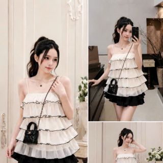 Set Áo Voan Tầng Hai Dây Viền Đen Phối Chân Váy Đen Bồng Set Áo Voan Tầng Hai Dây Viền Đen Phối Chân Váy Đen Bồng