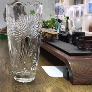 Lọ hoa thủy tinh dáng bầu 30cm - quà tặng khách hàng Lọ hoa thủy tinh dáng bầu 30cm - quà tặng khách hàng