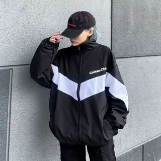Áo khoác dù 2 lớp IN chữ CALEM kiểu dáng Bomber CỔ CAO unisex nam nữ mặc được Áo khoác dù 2 lớp IN chữ CALEM kiểu dáng Bomber CỔ CAO unisex nam nữ mặc được
