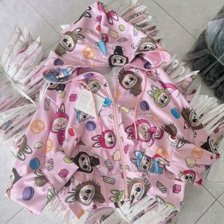 Áo khoác LaBUBU chất len gân freesize dưới 70kg. nón rộng