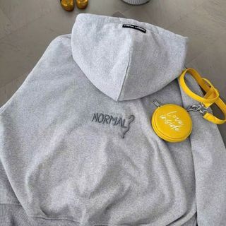 Áo khoác hoodie zip form boxy thêu What Is Normal ? Áo khoác hoodie zip form boxy thêu What Is Normal ?