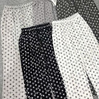 (Chất vải đẹp) Quần ống loe chất lem tâm mềm min logo in hoạ tiết form dưới 65kg . (Chất vải đẹp) Quần ống loe chất lem tâm mềm min logo in hoạ tiết form dưới 65kg .