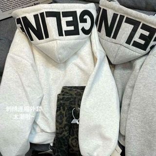 Áo khoác nón rộng thêu GETINE chất nỉ XK dày dặn form Boxy freesize dưới 65kg Áo khoác nón rộng thêu GETINE chất nỉ XK dày dặn form Boxy freesize dưới 65kg