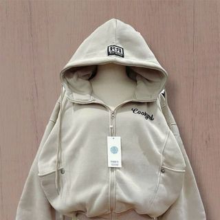 Áo khoác form boxy thêu Coolgirl chất nỉ xk dày mịn cổ cao freesize 65kg Áo khoác form boxy thêu Coolgirl chất nỉ xk dày mịn cổ cao freesize 65kg