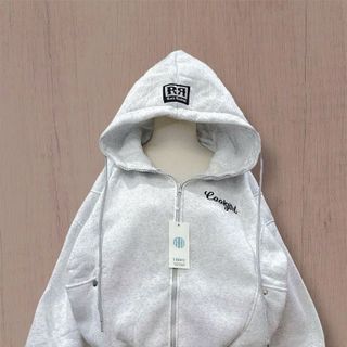 Áo khoác form boxy thêu Coolgirl chất nỉ xk dày mịn cổ cao freesize 65kg Áo khoác form boxy thêu Coolgirl chất nỉ xk dày mịn cổ cao freesize 65kg