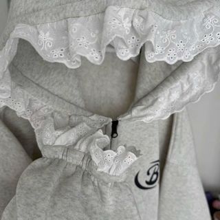 Áo khoác nữ chất nỉ bông mũ phối ren