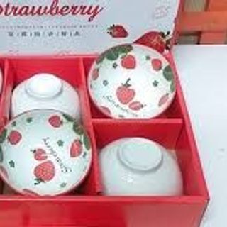 bộ 6 chén kèm đũa hình trái dâu - bộ chén sứ trái dâu