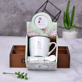 Ly Sứ Thiên Nga Kèm Muỗng 200ML