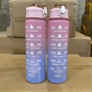 Bình nước 1000ml Bình màu cầu vồng cute cỡ có ống hút, vạch chia nhắc giờ  4.5  2 đ