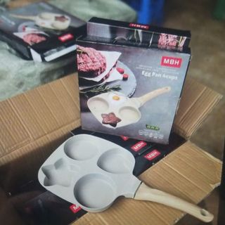 Chảo chống dính bốn ngăn, chảo đá chiên trứng ( THÙNG  20 C )