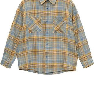 Áo khoác sơ mi dài tay cổ bẻ  canh sọc chất kate cotton có túi trước 2 bên như hình .