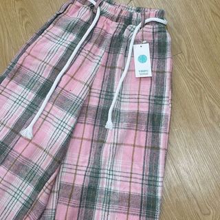 Quần ống rộng kẻ sọc chất nỉ dạ caro dày dặn phối dây luồng lai kèm dây thừng chun.