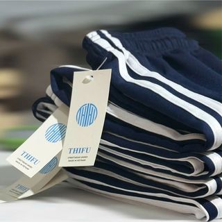 Quần Thể Dục Học Sinh Cấp 1-2 Chất Liệu Thun 2 Da Co Giãn, Mềm Mịn Quần Thể Dục Học Sinh Cấp 1-2 Chất Liệu Thun 2 Da Co Giãn, Mềm Mịn