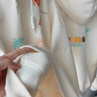 Áo khoác NAM NỮ nỉ bông in THÍCH BIỂN năng động dễ thương nón to, tay phồng freesize dưới 70kg Áo khoác NAM NỮ nỉ bông in THÍCH BIỂN năng động dễ thương nón to, tay phồng freesize dưới 70kg