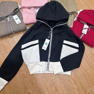 Áo Khoác Phối Màu Cổ Cao Dây Kéo Kim Loại To, Tay Xỏ Ngón, Chất Nỉ Bông Dày Mịn Form Boxy - Freesize Dưới 65kg