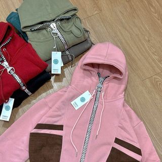 Áo Khoác Phối Màu Cổ Cao Dây Kéo Kim Loại To, Tay Xỏ Ngón, Chất Nỉ Bông Dày Mịn Form Boxy - Freesize Dưới 65kg