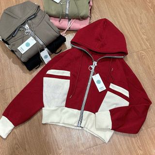 Áo Khoác Phối Màu Cổ Cao Dây Kéo Kim Loại To, Tay Xỏ Ngón, Chất Nỉ Bông Dày Mịn Form Boxy - Freesize Dưới 65kg