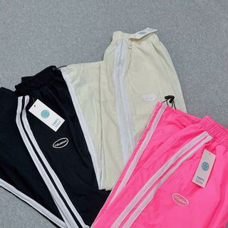 Quần Ống Rộng Dây Rút Lai Chất Dù Nhăn Phối 2 Sọc Logo Thêu Fallhekmes freesize dưới 65kg Quần Ống Rộng Dây Rút Lai Chất Dù Nhăn Phối 2 Sọc Logo Thêu Fallhekmes freesize dưới 65kg