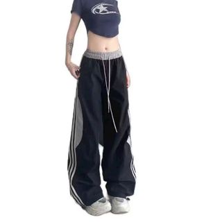 Quần Ống Rộng Chất Dù Nhăn Dây Rút Lai Phối Sọc Đen Xám Freesize Dưới 65kg