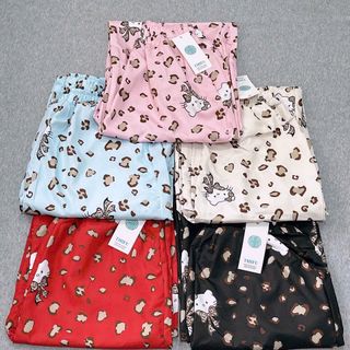 Quần Dài Ống Rộng Họa Tiết Mèo Hello Kitty Phối Da Báo Dễ Thương, Chất Vải Lụa Mềm Mịn Thoáng Thoải Mái Freesize