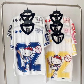 Áo thun cổ tim Hello Kitty số 02 mới về Áo thun cổ tim Hello Kitty số 02 mới về